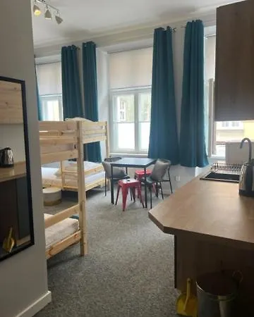 旅馆 Plac Kolegiacki *