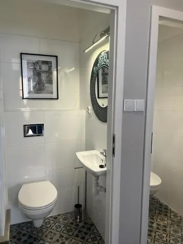 Plac Kolegiacki بوزنان